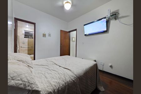 Apartamento à venda com 190m², 4 quartos e 2 vagasQuarto Suíte 