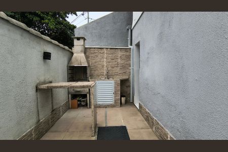 Casa para alugar com 120m², 2 quartos e 1 vagaQuintal 