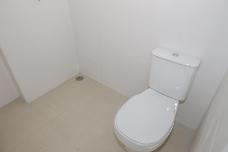 Apartamento à venda com 41m², 1 quarto e sem vaga Apartamento à venda com 41m², 1 quarto e sem vagaBanheiro da Suíte