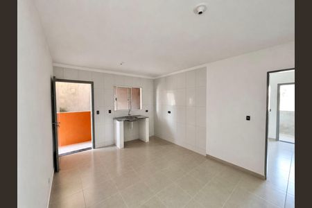 Cozinha  de casa para alugar com 2 quartos, 54m² em Jardim Dayse, Ferraz de Vasconcelos