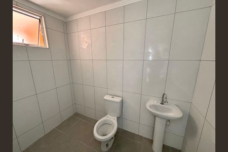 Casa para alugar com 36m², 1 quarto e sem vaga Casa para alugar com 36m², 1 quarto e sem vagaBanheiro