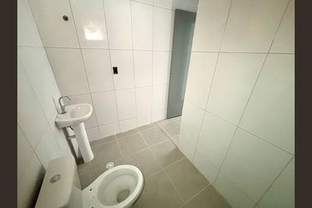 Casa para alugar com 36m², 1 quarto e sem vaga Casa para alugar com 36m², 1 quarto e sem vagaBanheiro
