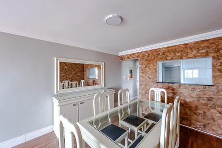 Apartamento à venda com 75m², 2 quartos e 1 vagaSala de Jantar