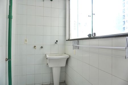 Apartamento para alugar com 65m², 2 quartos e 1 vagaÁrea de Serviço