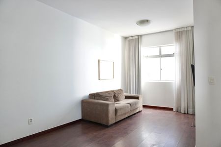Sala  de apartamento para alugar com 2 quartos, 65m² em Centro, Belo Horizonte