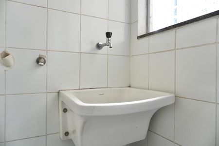 Apartamento para alugar com 65m², 2 quartos e 1 vagaÁrea de Serviço