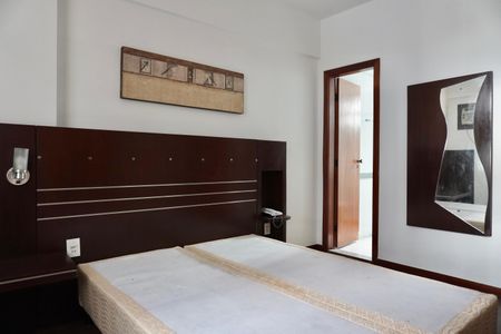 Apartamento para alugar com 65m², 2 quartos e 1 vagaSuíte 