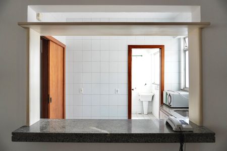 Apartamento para alugar com 65m², 2 quartos e 1 vagaCozinha 