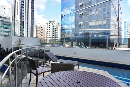 Apartamento para alugar com 65m², 2 quartos e 1 vagaÁrea comum - Piscina