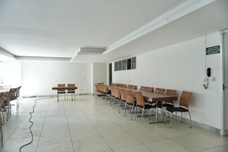 Apartamento para alugar com 65m², 2 quartos e 1 vagaÁrea comum - Salão de festas