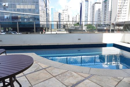 Apartamento para alugar com 65m², 2 quartos e 1 vagaÁrea comum - Piscina