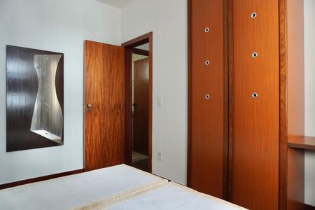 Apartamento para alugar com 65m², 2 quartos e 1 vagaSuíte 