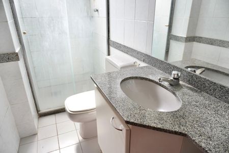 Apartamento para alugar com 65m², 2 quartos e 1 vagaBanheiro da Suíte