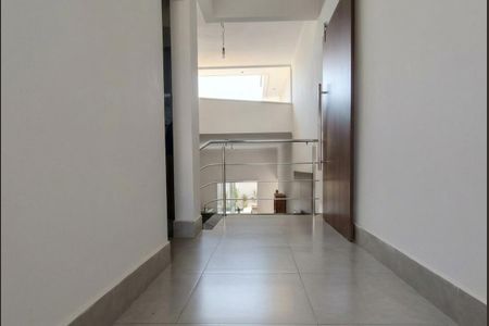 Casa à venda com 212m², 3 quartos e 4 vagas