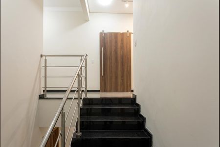 Casa à venda com 212m², 3 quartos e 4 vagas