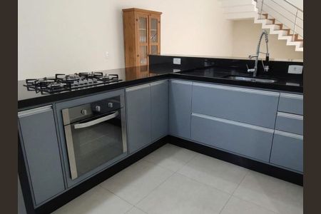 Casa à venda com 212m², 3 quartos e 4 vagas