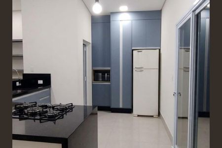 Casa à venda com 212m², 3 quartos e 4 vagas