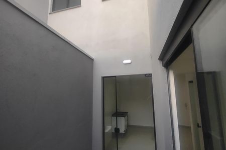 Apartamento para alugar com 32m², 1 quarto e sem vagaQuintal