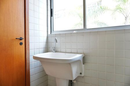 Apartamento para alugar com 80m², 2 quartos e 1 vagaÁrea de Serviço