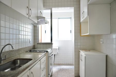 Apartamento para alugar com 80m², 2 quartos e 1 vagaCozinha 