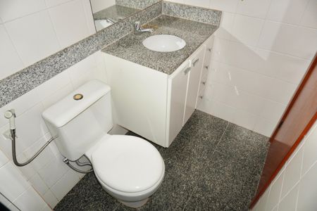 Apartamento para alugar com 80m², 2 quartos e 1 vagaBanheiro Social