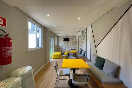 Apartamento para alugar com 39m², 2 quartos e sem vaga