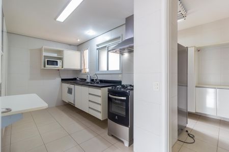 Apartamento para alugar com 149m², 3 quartos e 2 vagas Apartamento para alugar com 149m², 3 quartos e 2 vagasCozinha