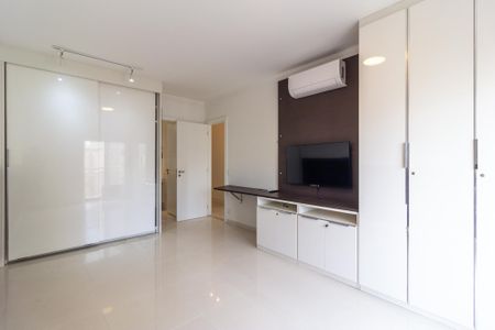 Apartamento para alugar com 149m², 3 quartos e 2 vagas Apartamento para alugar com 149m², 3 quartos e 2 vagasSuíte 3