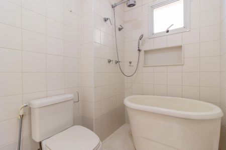 Apartamento para alugar com 149m², 3 quartos e 2 vagas Apartamento para alugar com 149m², 3 quartos e 2 vagasBanheiro da Suíte 3
