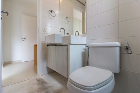 Apartamento para alugar com 149m², 3 quartos e 2 vagas Apartamento para alugar com 149m², 3 quartos e 2 vagasBanheiro da Suíte 2