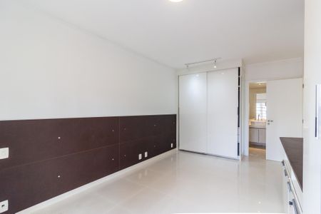 Apartamento para alugar com 149m², 3 quartos e 2 vagas Apartamento para alugar com 149m², 3 quartos e 2 vagasSuíte 3