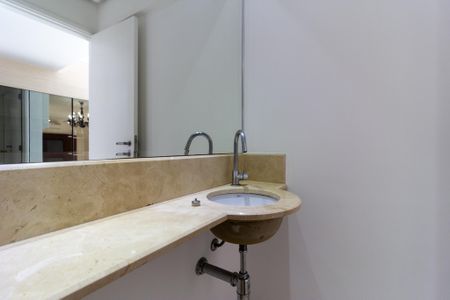 Apartamento para alugar com 149m², 3 quartos e 2 vagas Apartamento para alugar com 149m², 3 quartos e 2 vagasLavabo