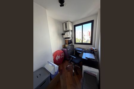 Apartamento à venda com 74m², 3 quartos e 2 vagasQuarto