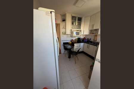 Apartamento à venda com 74m², 3 quartos e 2 vagasCozinha