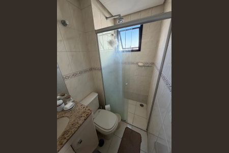 Apartamento à venda com 74m², 3 quartos e 2 vagasBanheiro