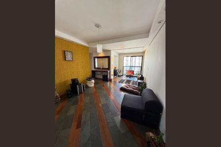 Apartamento à venda com 74m², 3 quartos e 2 vagasSala