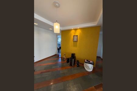 Apartamento à venda com 74m², 3 quartos e 2 vagasSala