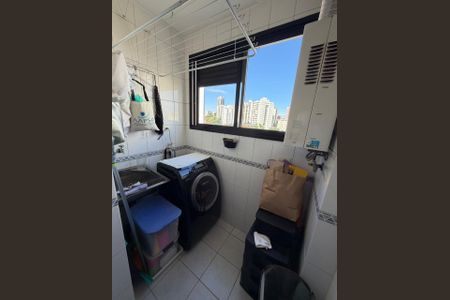 Apartamento à venda com 74m², 3 quartos e 2 vagasÁrea de serviço