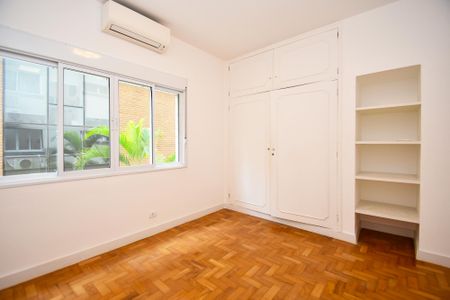 Apartamento para alugar com 190m², 3 quartos e 1 vagaquarto 2