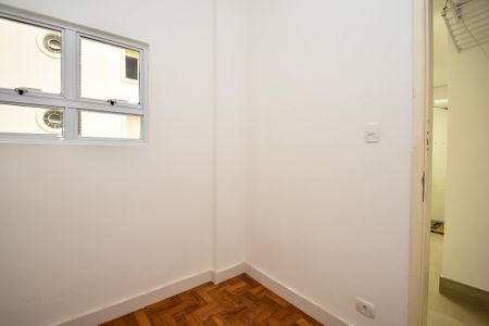 Apartamento para alugar com 190m², 3 quartos e 1 vagaquarto de serviço