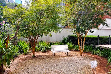 Apartamento para alugar com 190m², 3 quartos e 1 vagaarea comum verde