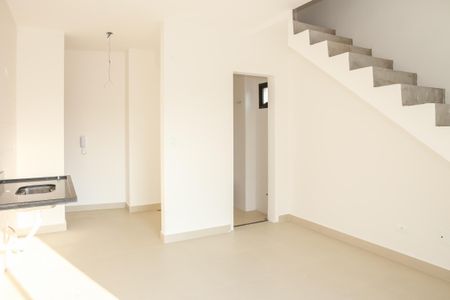 Sala e Cozinha de apartamento à venda com 1 quarto, 47m² em Lapa, São Paulo