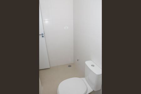 Banheiro de kitnet/studio à venda com 1 quarto, 27m² em Lapa, São Paulo
