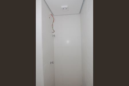 Banheiro de kitnet/studio à venda com 1 quarto, 27m² em Lapa, São Paulo