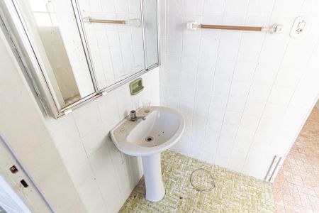 Casa para alugar com 208m², 2 quartos e 2 vagasBanheiro