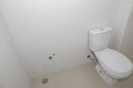 Banheiro de kitnet/studio à venda com 1 quarto, 27m² em Lapa, São Paulo