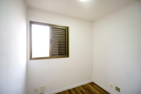 Apartamento para alugar com 73m², 3 quartos e 1 vagaQuarto 02