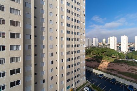 Vista da Salas de apartamento para alugar com 2 quartos, 43m² em Vila Satúrnia, Campinas