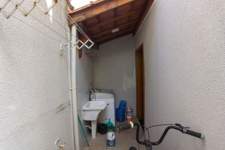 Casa de condomínio para alugar com 180m², 2 quartos e sem vagaÁrea de Serviço