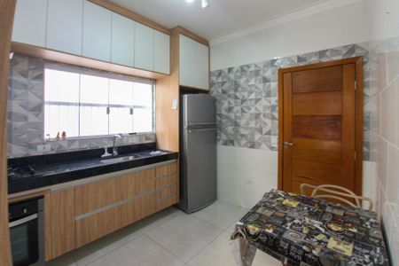 Casa de condomínio para alugar com 180m², 2 quartos e sem vagaCozinha 